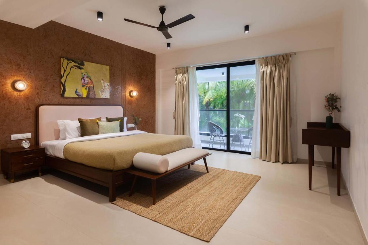 Villa Sereno By Stayvista - An Elegant And Entertaining Retreat Featuring A Swimming Pool, Outdoor Jacuzzi, Modern Interiors, And A Snooker Table Alībāg Exteriör bild