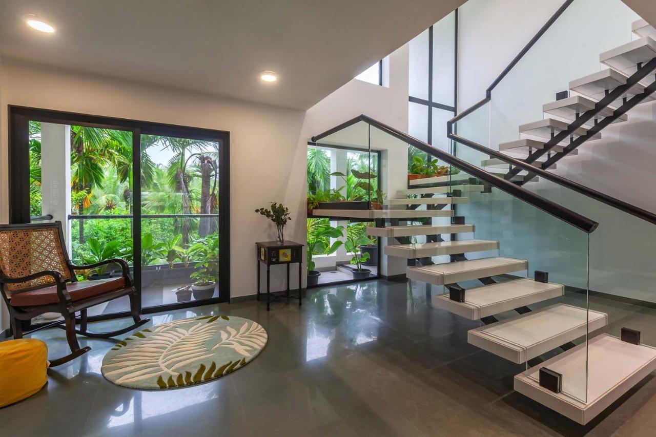 Villa Sereno By Stayvista - An Elegant And Entertaining Retreat Featuring A Swimming Pool, Outdoor Jacuzzi, Modern Interiors, And A Snooker Table Alībāg Exteriör bild