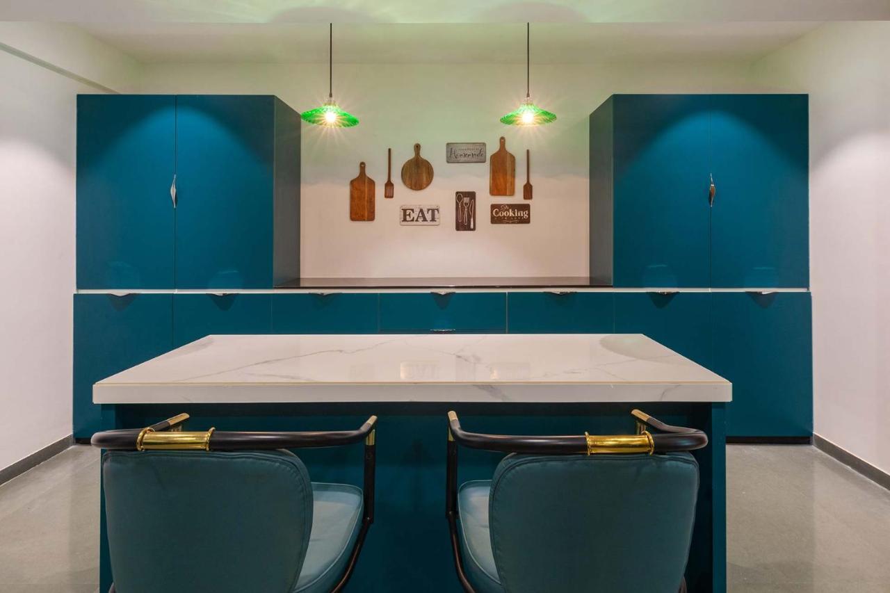 Villa Sereno By Stayvista - An Elegant And Entertaining Retreat Featuring A Swimming Pool, Outdoor Jacuzzi, Modern Interiors, And A Snooker Table Alībāg Exteriör bild