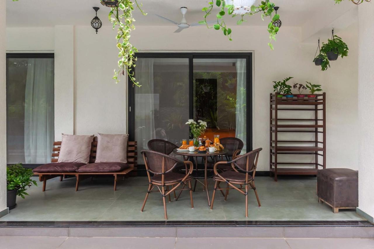 Villa Sereno By Stayvista - An Elegant And Entertaining Retreat Featuring A Swimming Pool, Outdoor Jacuzzi, Modern Interiors, And A Snooker Table Alībāg Exteriör bild
