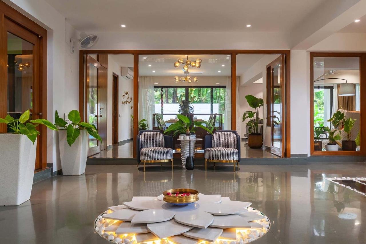 Villa Sereno By Stayvista - An Elegant And Entertaining Retreat Featuring A Swimming Pool, Outdoor Jacuzzi, Modern Interiors, And A Snooker Table Alībāg Exteriör bild