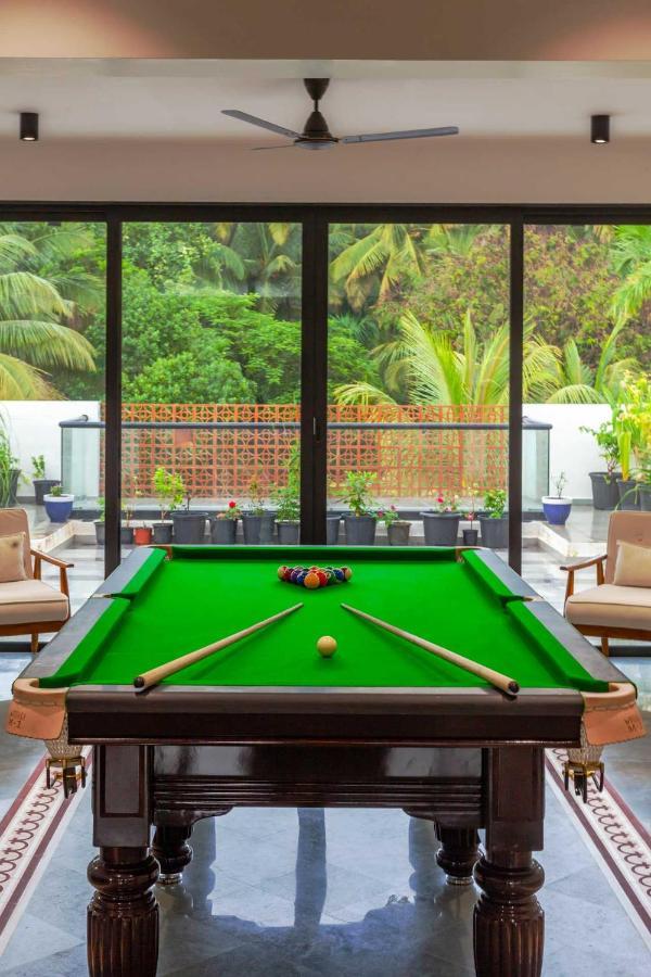 Villa Sereno By Stayvista - An Elegant And Entertaining Retreat Featuring A Swimming Pool, Outdoor Jacuzzi, Modern Interiors, And A Snooker Table Alībāg Exteriör bild